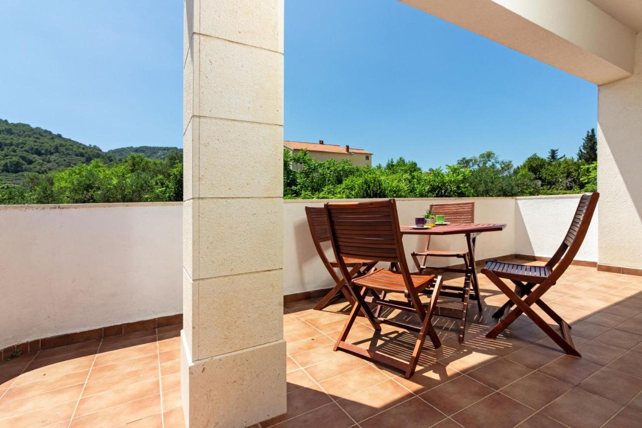 Apartment Mandalina House Stari Grad  Exterior photo